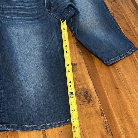 DEMOCRACY jean shorts - Picture 6 of 6